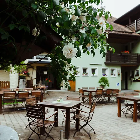 Roseneck Vendégház Wallenfels